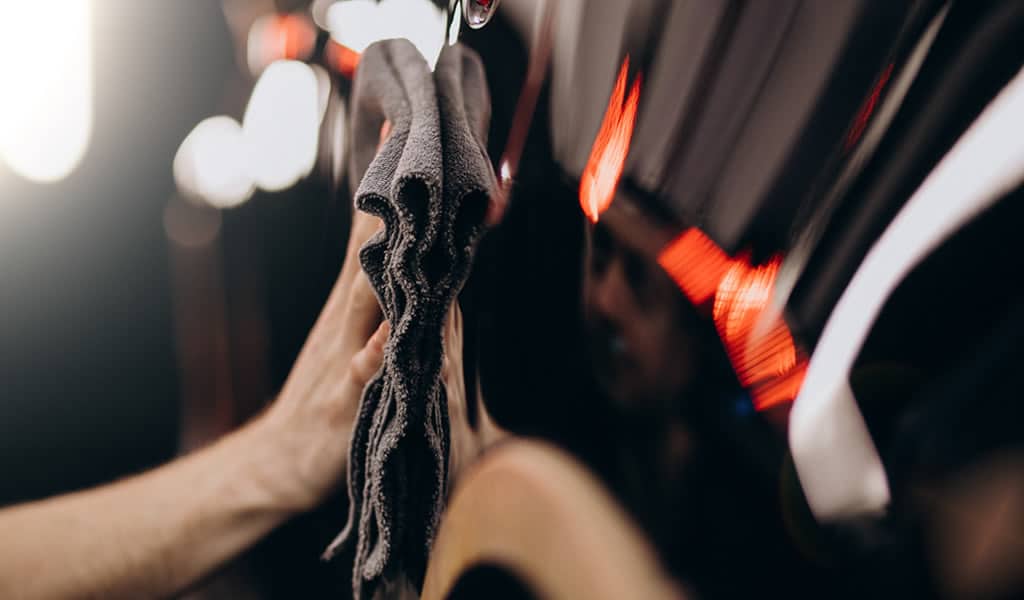 Detailing Auto Maison vs Professionnel : Que Choisir à Chambly ?